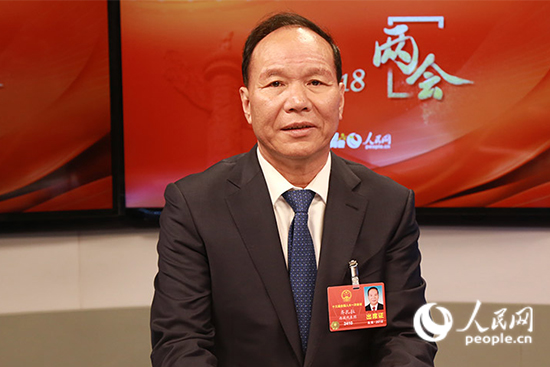 全國人大代表、西藏自治區黨委副書記、自治區主席齊扎拉（人民網記者 王喆 攝）