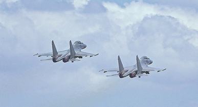 空軍航空兵某部組織飛行訓練