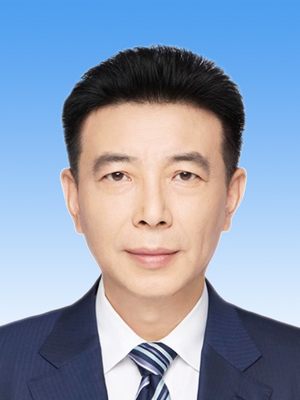 陳贄，男，漢族，1965年10月生，研究生學歷，中共黨員，現(xiàn)任人民日報社編委委員、海外版編輯部總編輯。